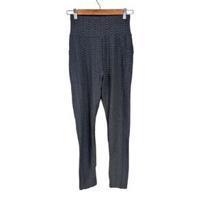 SassyGo Gray Butt Scrunch Leggings Women's Size Medium NWT